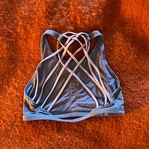 Lululemon high neck sports bra
